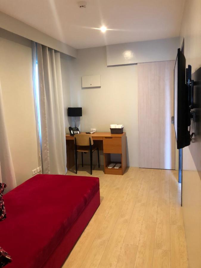 The Madeline Boutique Hotel & Suites Davao Bagian luar foto